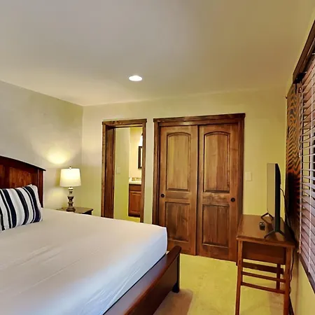 Hotel Puerta De Alameda 4*